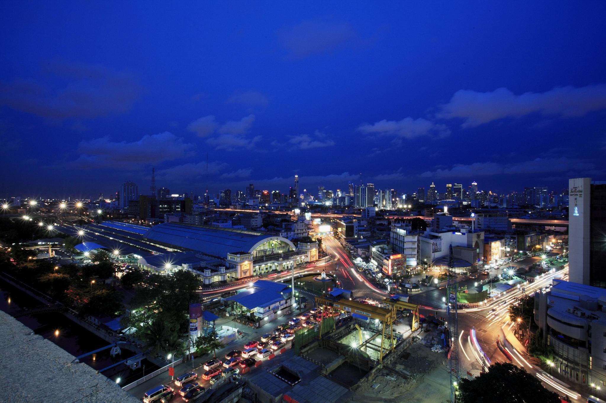 The Quarter Hualamphong By Uhg Hotel Bangkok Exterior photo